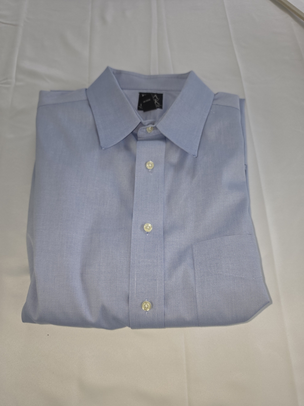 Jos. A. Banks Travelor's Collectection Light Blue Men's Dress Shirt 16 1/2 32
